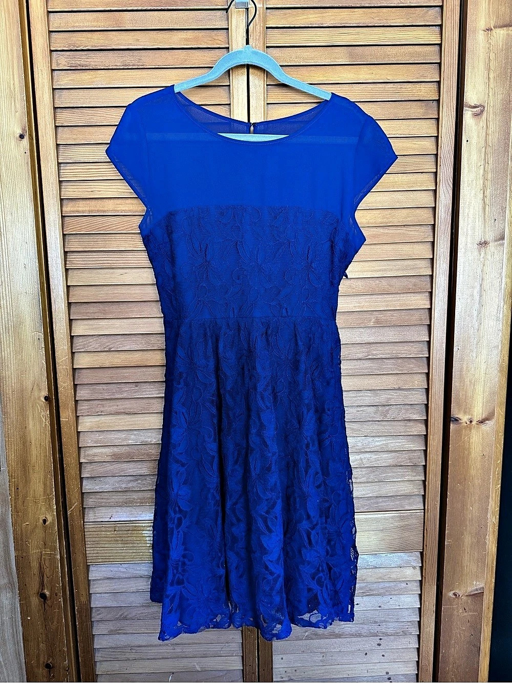 Dressbarn Lace Midi Dress in Blue Size 12 Like New